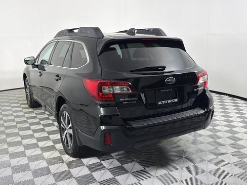Used 2018 Subaru Outback 2.5i Limited AWD/4WD image 7