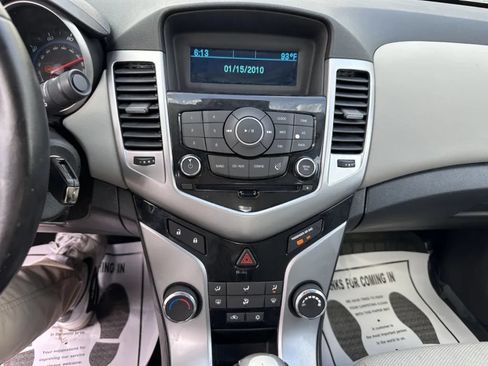 Used 2014 Chevrolet Cruze LT w/ All-Star Edition FWD image 12