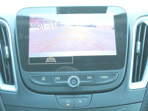 Used 2023 Chevrolet Malibu RS FWD image 25