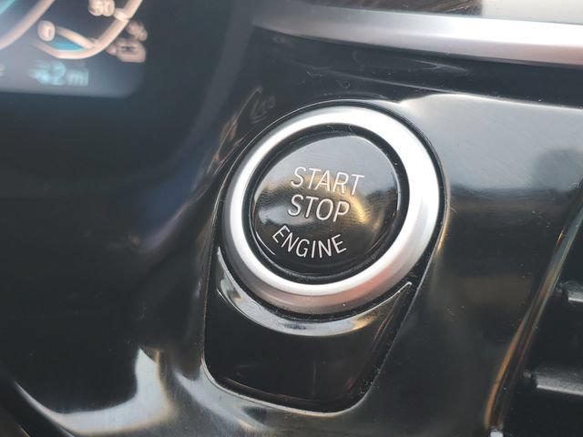 Used 2023 BMW 530e RWD image 34
