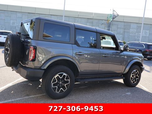 Used 2022 Ford Bronco Outer Banks image 7