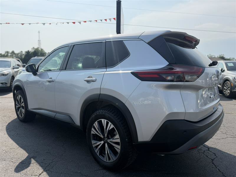 Used 2022 Nissan Rogue SV FWD image 7