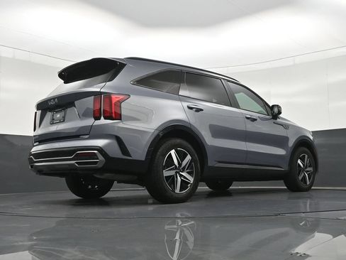 Used 2023 Kia Sorento S FWD image 29