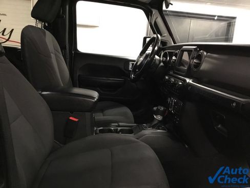 Used 2020 Jeep Wrangler Unlimited Sport AWD/4WD image 38