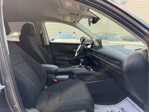 Used 2024 Honda HR-V LX image 14