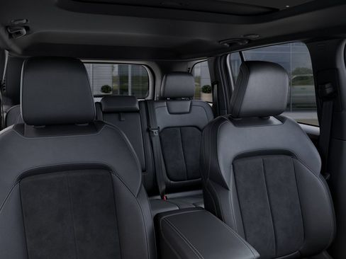 New 2026 Jeep Grand Cherokee Altitude AWD/4WD image 26