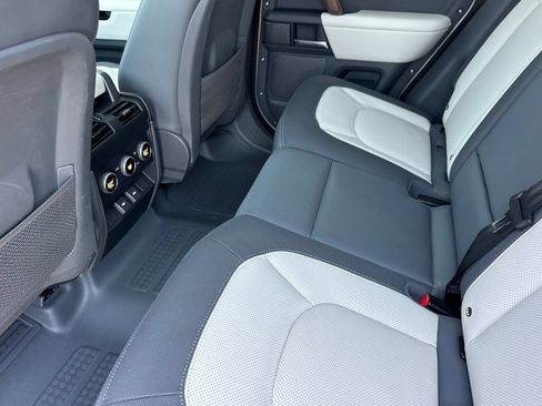 Certified 2023 Land Rover Defender 110 X-Dynamic SE AWD/4WD image 12