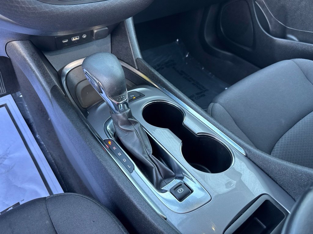 Used 2024 Chevrolet Malibu LT FWD image 30