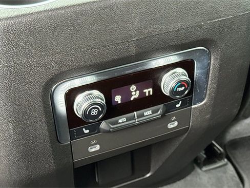 Used 2023 GMC Yukon AT4 image 44