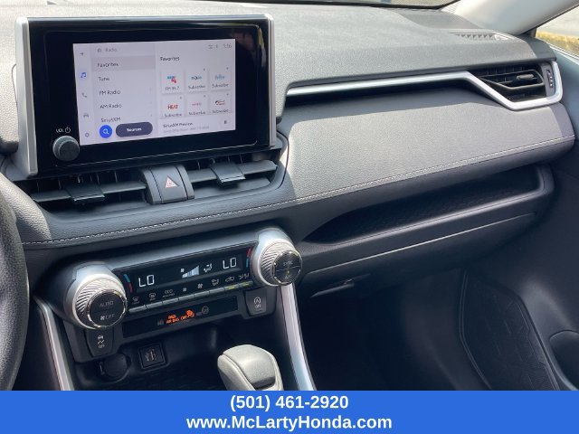 Used 2025 Toyota RAV4 XLE FWD image 25