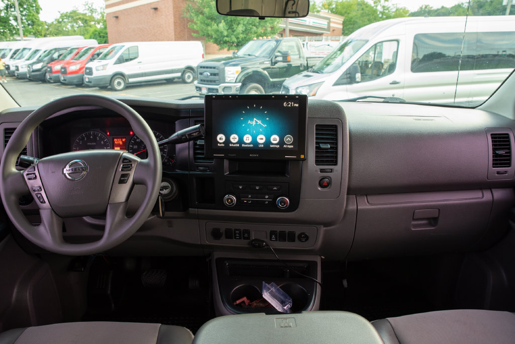 Used 2013 Nissan NV 3500 SV w/ Technology Pkg RWD image 14