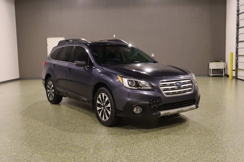 Used 2017 Subaru Outback 3.6R Limited AWD/4WD image 1