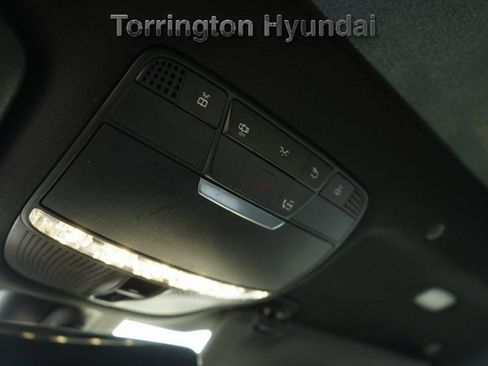 Used 2021 Mercedes-Benz GLC 300 4MATIC image 22