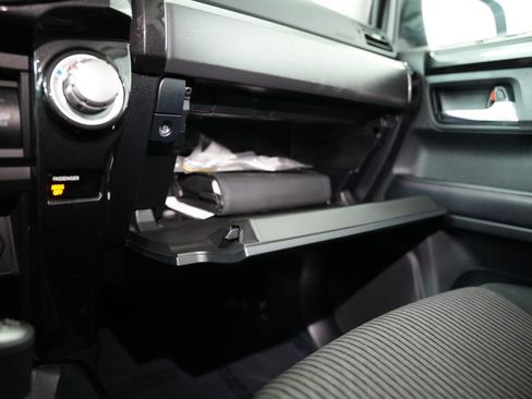 Used 2017 Toyota 4Runner TRD Off-Road AWD/4WD image 49