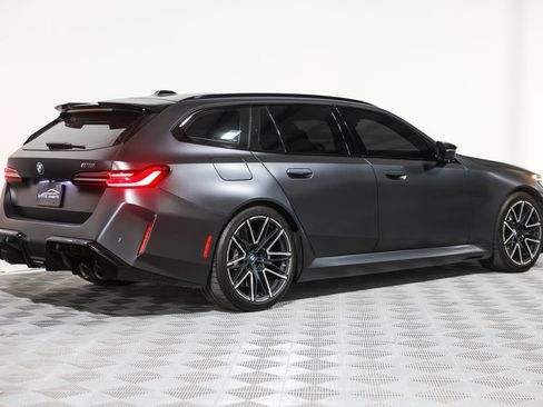 Used 2026 BMW M5 Touring AWD/4WD image 7