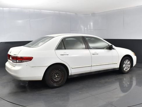 Used 2003 Honda Accord LX image 3