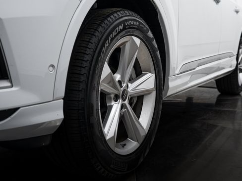 Certified 2023 Audi Q7 2.0T Premium Plus w/ Premium Plus Package AWD/4WD image 24