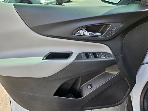 Used 2022 Chevrolet Equinox LT image 15