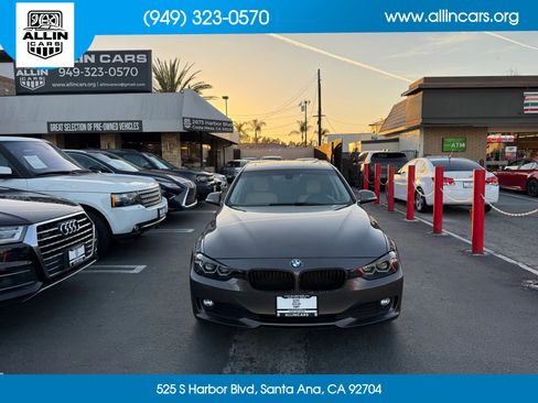 Used 2013 BMW 320i Sedan image 2