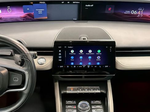 Used 2024 Lincoln Nautilus Reserve image 20