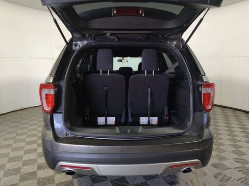 Used 2017 Ford Explorer XLT w/ Class II Trailer Tow Package AWD/4WD image 29