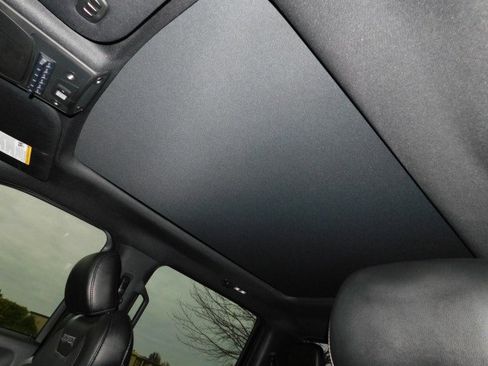 Used 2020 Ford F150 Raptor w/ Equipment Group 802A Luxury image 17