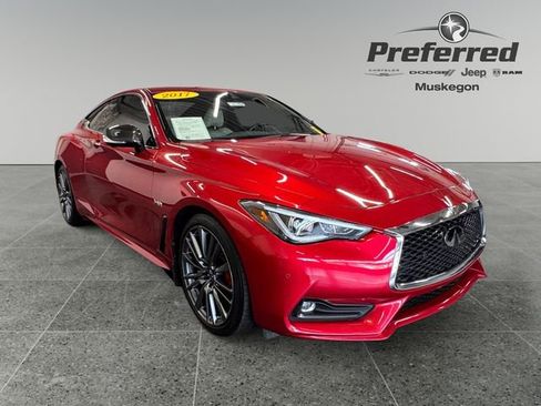 Used 2017 INFINITI Q60 Red Sport 400 image 1