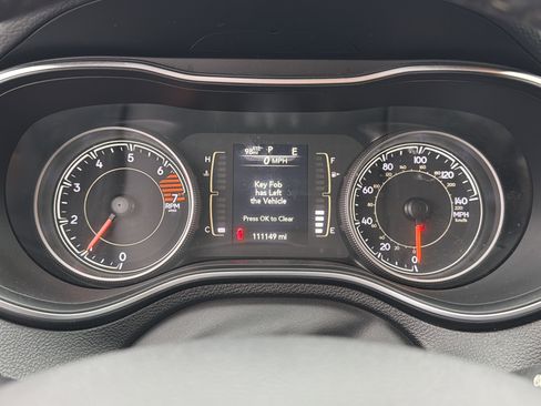 Used 2019 Jeep Cherokee Latitude Plus image 27