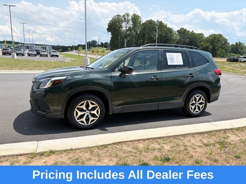Certified 2024 Subaru Forester Premium AWD/4WD image 4
