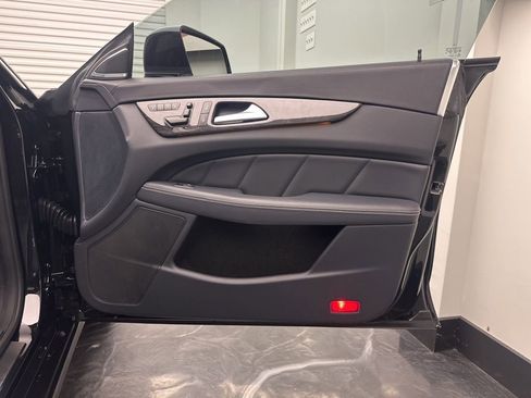 Used 2012 Mercedes-Benz CLS 550 4MATIC image 10