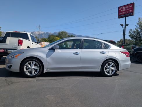 Used 2013 Nissan Altima 2.5 SV image 8
