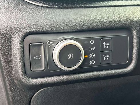 Used 2022 Ford Explorer ST-Line image 25