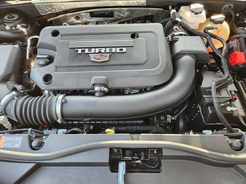Certified 2023 Cadillac XT4 Sport FWD image 24