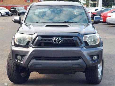 Used 2014 Toyota Tacoma PreRunner w/ TRD Sport Package RWD image 2