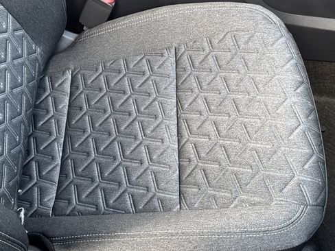 Used 2025 Nissan Kicks SV image 23