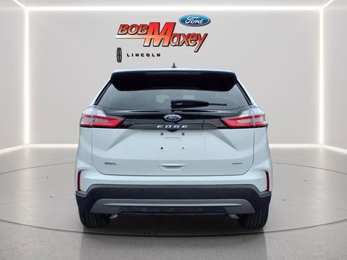 Used 2024 Ford Edge SEL w/ Convenience Package AWD/4WD image 6