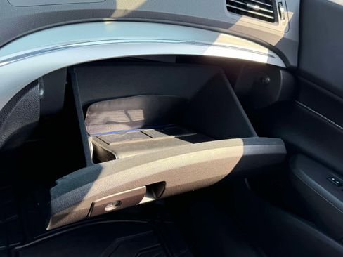 Used 2020 Acura ILX w/ Premium Package image 23