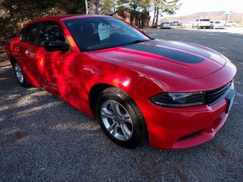 Used 2023 Dodge Charger SXT image 6