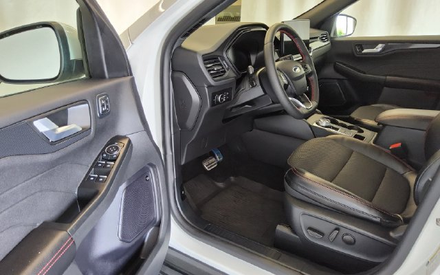 Used 2024 Ford Escape ST-Line Select w/ Tech Pack #2 AWD/4WD image 10