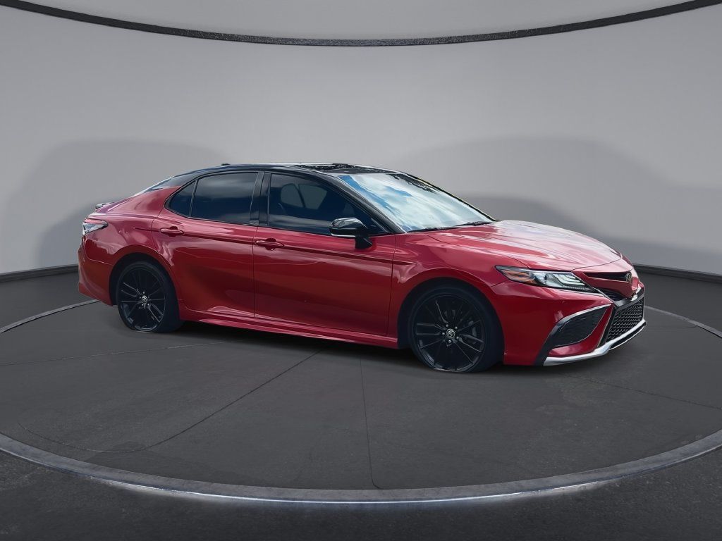 Used 2022 Toyota Camry XSE w/ Navigation Package FWD image 2