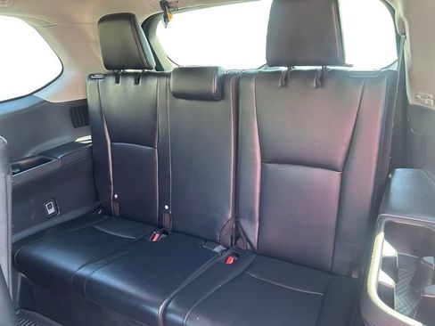 Certified 2024 Toyota Grand Highlander AWD image 16