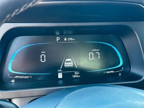 Used 2025 Hyundai Elantra Sport image 18