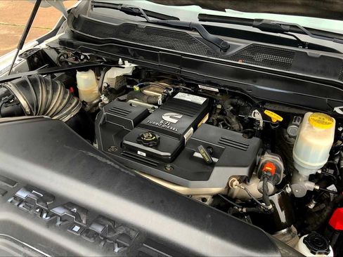 Used 2021 RAM 5500 Tradesman image 31