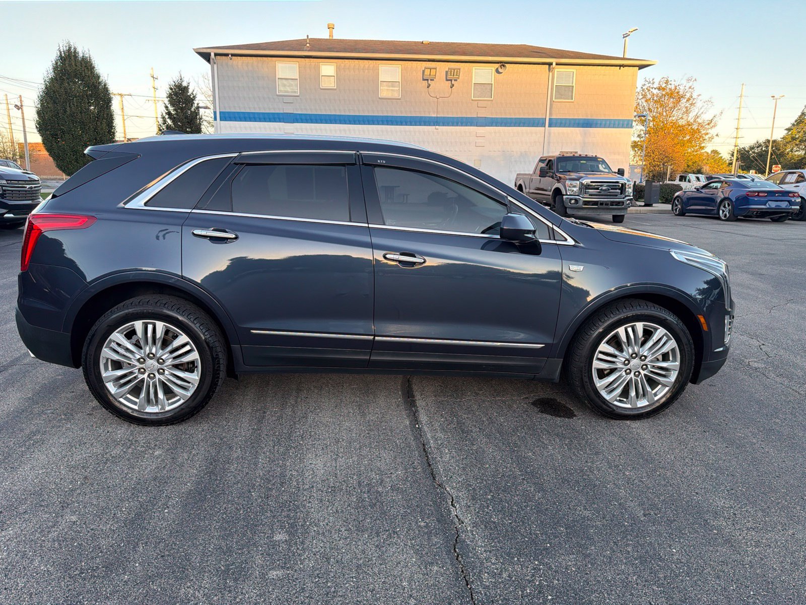 Used 2019 Cadillac XT5 Premium Luxury FWD image 6