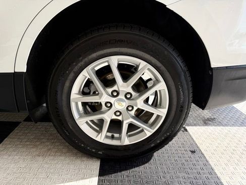 Used 2023 Chevrolet Equinox LT w/ LPO, Floor Liner Package AWD/4WD image 10