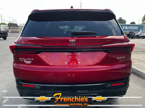 Used 2025 Buick Enclave Sport Touring w/ Power Package AWD/4WD image 4