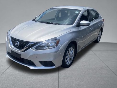 Used 2019 Nissan Sentra SV FWD image 2