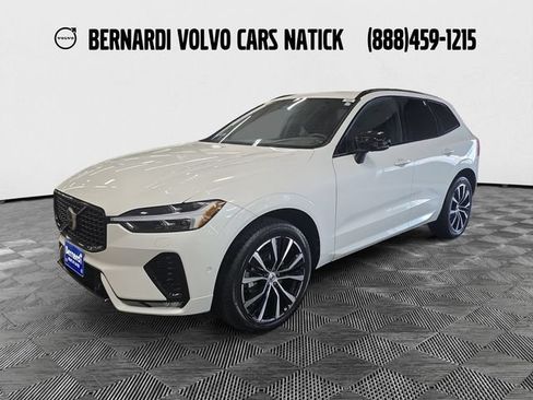 Certified 2024 Volvo XC60 B5 Plus AWD/4WD image 1
