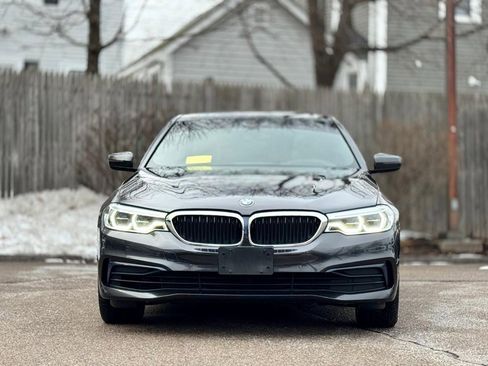 Used 2020 BMW 530i xDrive w/ Executive Package image 9