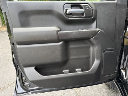 Certified 2022 Chevrolet Silverado 1500 Custom w/ Safety Confidence Package AWD/4WD image 10